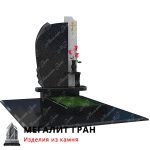 гранитный памятник с мансура